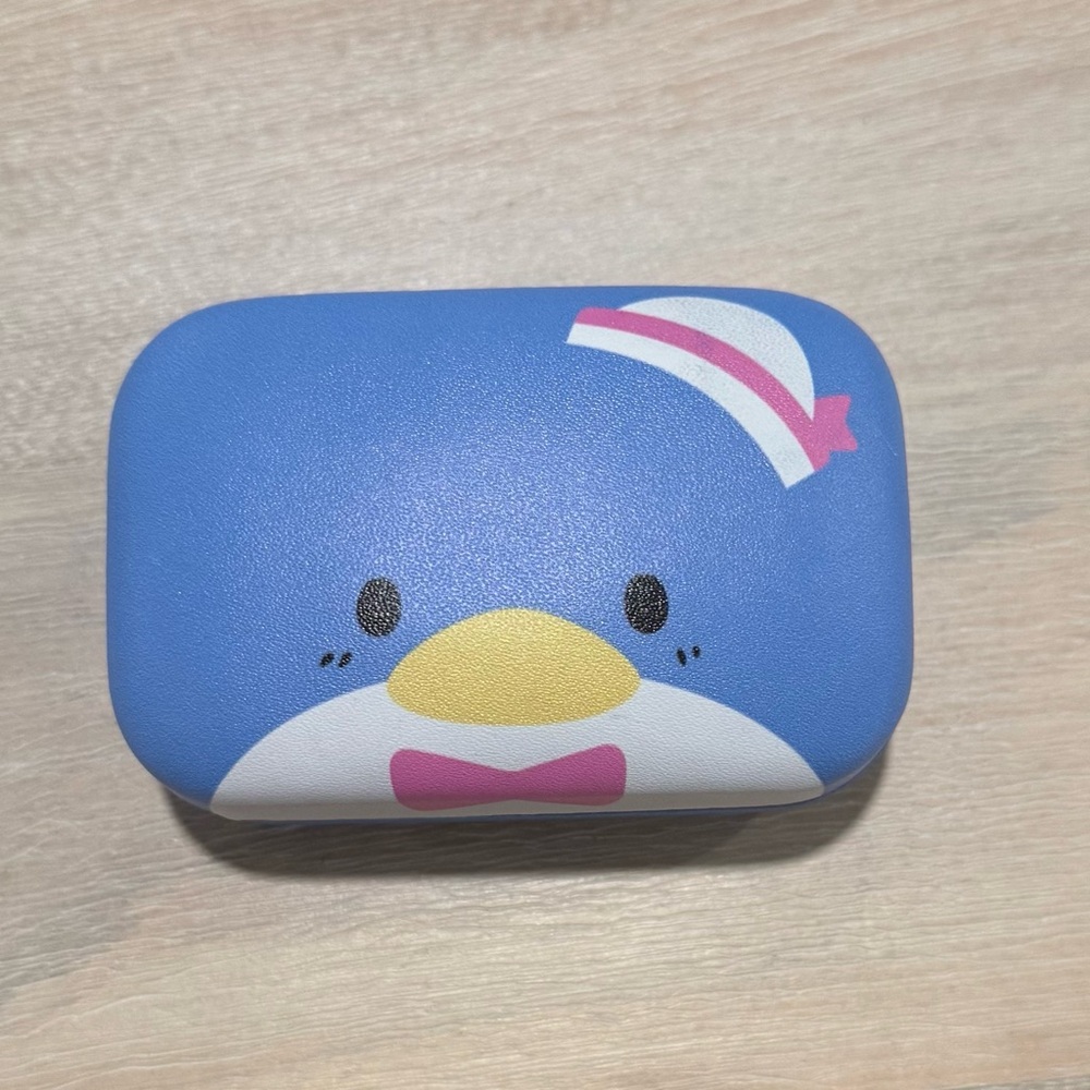 Tuxedo Sam contact case